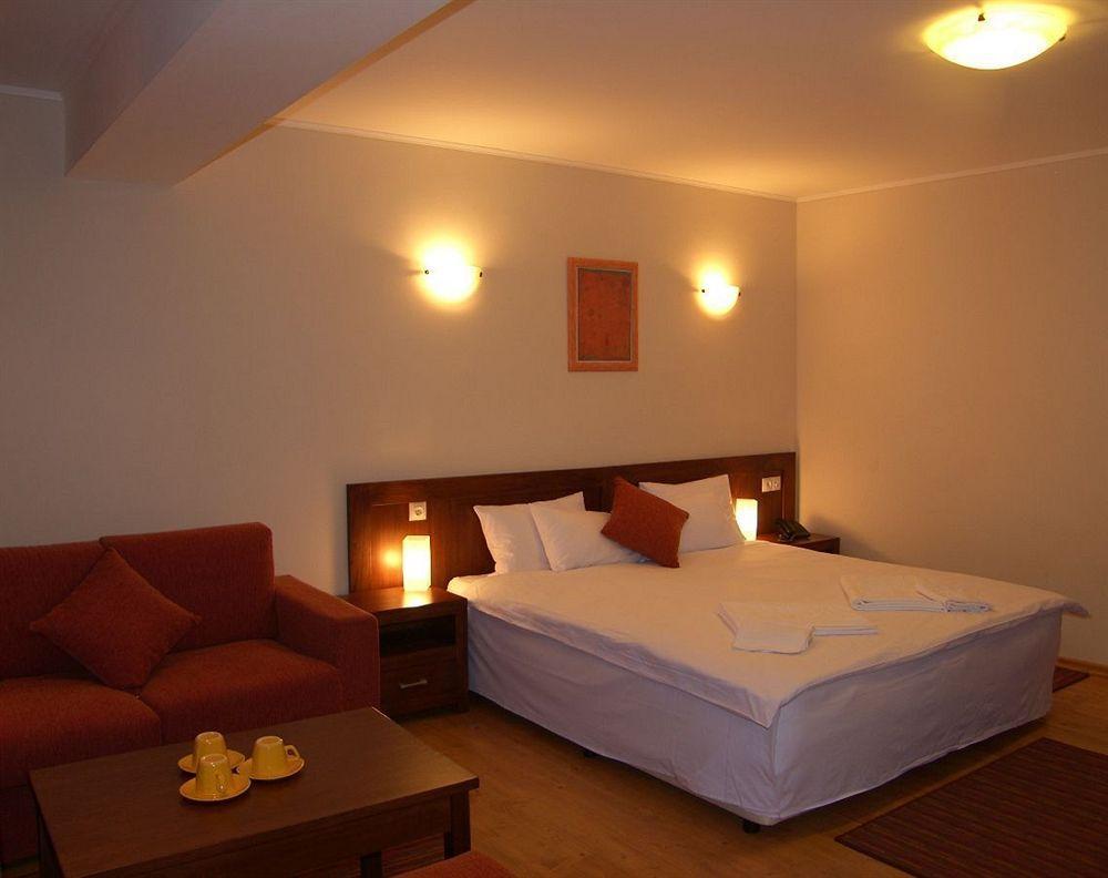Hotel Smilen Smoljan Exterior foto