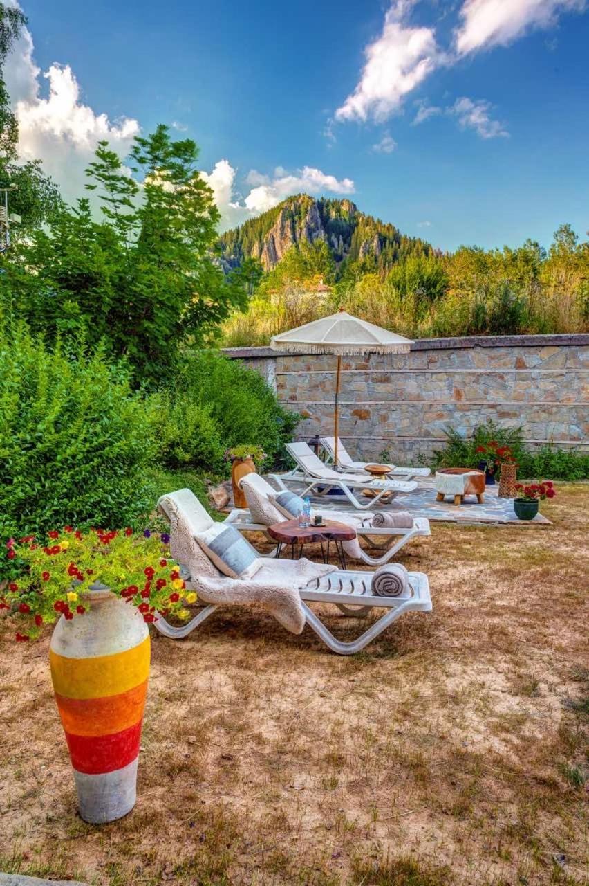 Hotel Smilen Smoljan Exterior foto