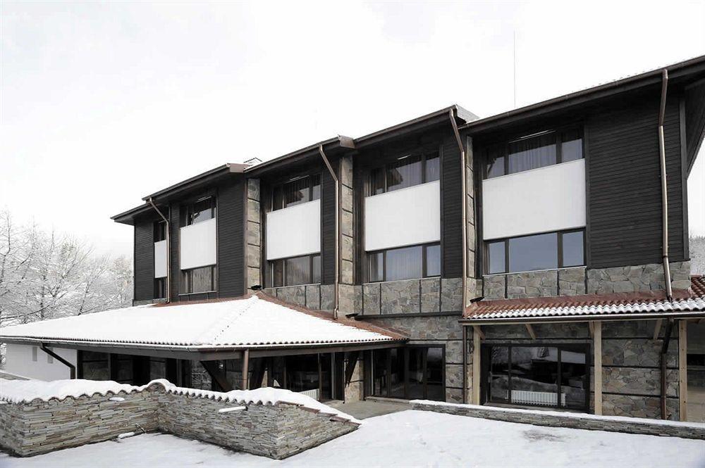 Hotel Smilen Smoljan Exterior foto